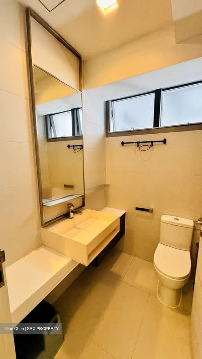SilverSea (D15), Condominium #577456541